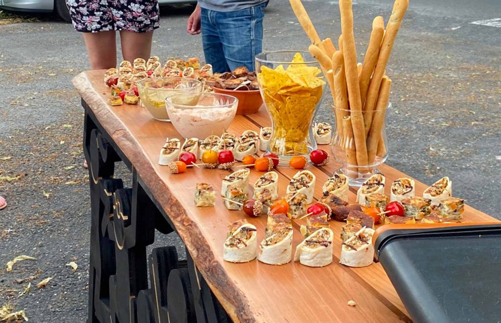 plateau traiteur avec cocktail